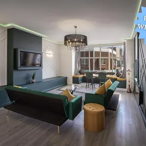 Town View By Sasco Apartment